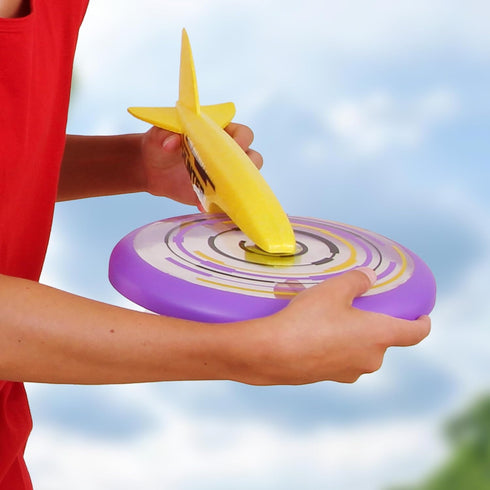 IMC Toys Jet Disc Hunter - 9" Disc and Plane Glider Tail, Great Outdoor Play, Easy to Throw and Catch, for Kids 6 and Up - Violet...