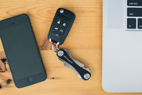 KeySmart Classic - Compact Key Holder and Keychain Organizer (up to 14 Keys) (Black)...
