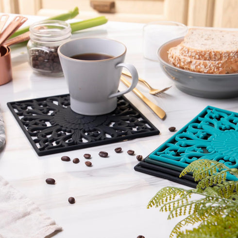 Silicone Trivets for Hot Dishes, Pots & Pans, Square Hot Pads for Kitchen, Flexible Silicone Pot Holders for Table, Non-Slip Heat Resistant Trivet...