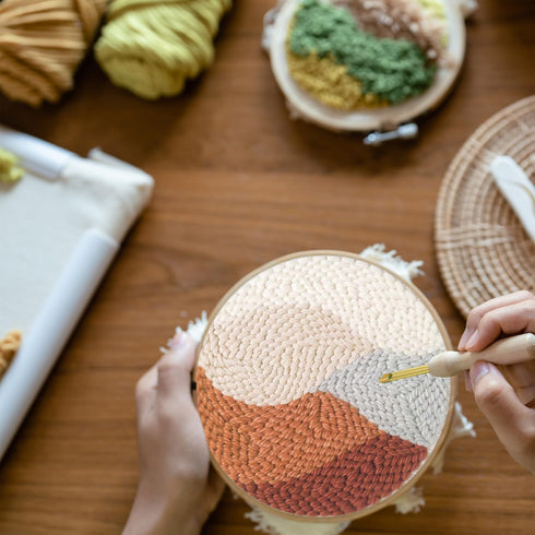 Leisure Arts Mini Maker Punch Needle Kit, Copper...