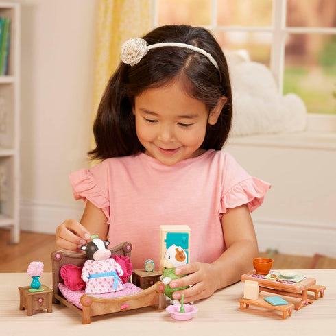 Li’l Woodzeez – 28Pcs Bedroom & Dining Playset – Dollhouse Furnitures & Accessories – 2 Doll Figures Included – Miniature Bedroom & Kitchen Playse...