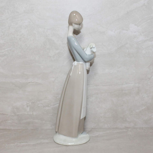 Lladro Figurine 4505 Girl with Lamb...
