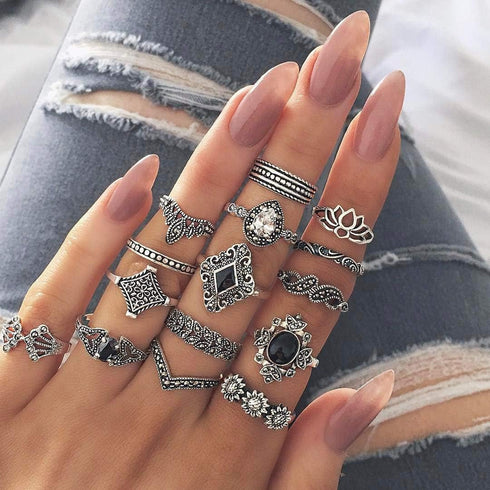 CSIYAN 9-15 Pieces Stackable Knuckle Ring Set,Boho Vintage Crystal Stacking Midi Finger Rings for Women...