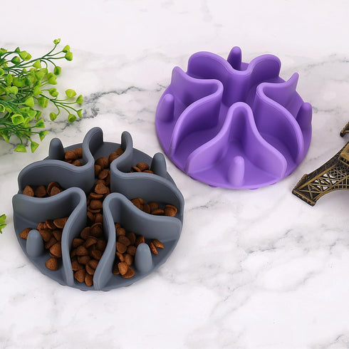 Slow Feeder Dog Bowl Insert,Doweiss Silicone Slow Feeder for Dog Cat Puppy Pet with Stong Suction Cups for Dog Bowls Slow Eating Bowls (Medium, Gr...