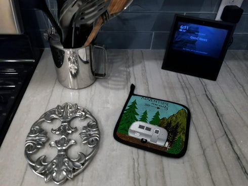 Caroline's Treasures VHA3022PTHD Airstream Camper Adventure Awaits Pair of Pot Holders Kitchen Heat Resistant Pot Holders Sets Oven Hot Pads for C...