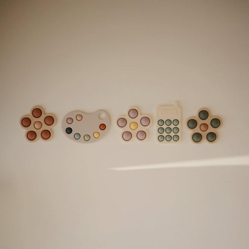 mushie Paint Palette Press Toy...