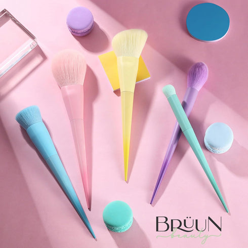 BRÜUN Makeup Brushes Set- A (17 Pcs) Premium Quality Synthetic and Colorful Brushes Kit with Purple Top and Blue Bottom Sponges for Blush Conceale...