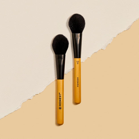 Honest Beauty Powder Brush | Even Blending for Loose + Pressed Powders | Renewable Bamboo, Synthetic Bristles | Cruelty Free...