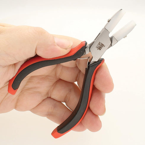 The Beadsmith Flat Nylon Jaw Pliers – Fine Tips – 5 inches (127mm) – Ergonomic Handle with Double Leaf Springs – Jewelry Making Tool for Creating ...