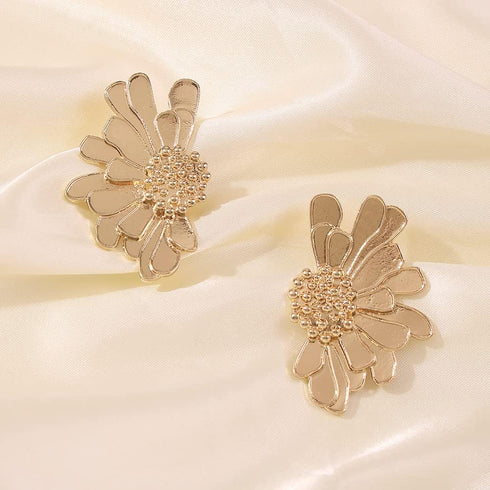 Large Flower Dangle Drop Earrings for Women Unique Charm Gold Tone Stud Earrings for Girls Chic Floral Statement Earrings for Party, Wedding, Shop...