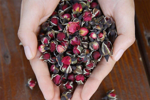TooGet Fragrant Natural Deep Red Rose Buds Petals Organic Dried Golden-Rim Rose Flowers Wholesale, Culinary Food Grade - 4 OZ...