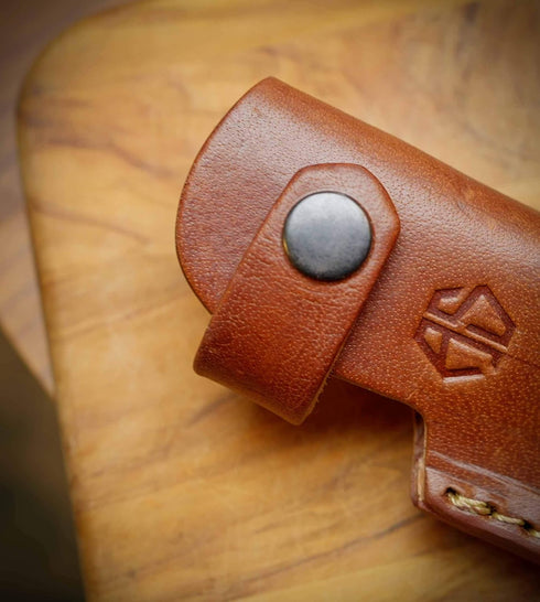 Premium knife sheath with belt clip – handmade knife holster made of genuine buffalo leather – knife leather pouch for hunting & kitchen – Tommy b...