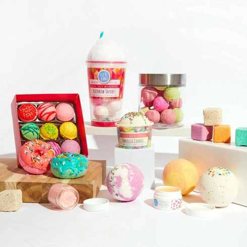 Fizz and Bubble, Bubble Bath Sundae, 7oz. (1-pack) - Scented Bath Bomb, Moisturizing for Dry Skin, Soothing, Nourishing, Handmade Gift Ideas for H...