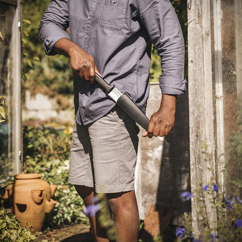 Fiskars Hori Hori Garden Knife with Sheath, Multi-Purpose Heavy Duty Gardening Hand Tool for Weeding, Planting, Digging with Hanging Hole...