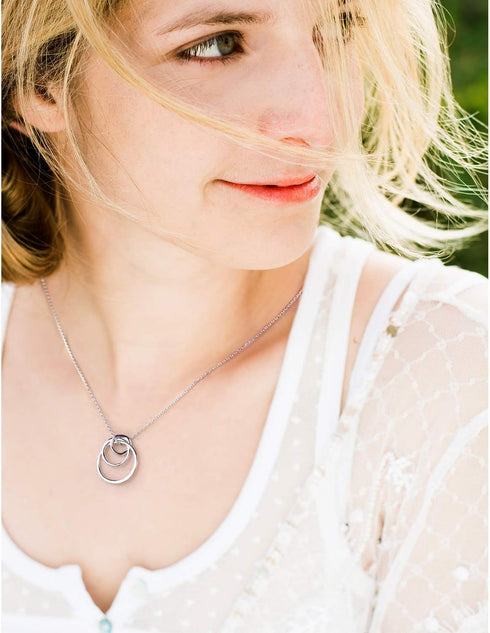Sterling Silver 3 Circles Necklace - Generation Necklace - Grandmother Mother Daughter Necklaces - Family Necklace - Grandma Gift - Mother Daughte...