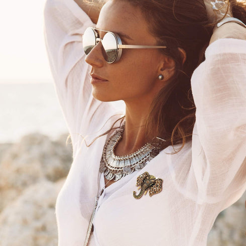 Hicarer 9 Pieces Women Brooches Pins Bulk Set Rhinestone Animal Insect Crystal Pins Butterfly Dragonfly Hummingbird Owl Peacock Brooch Pin for Wom...