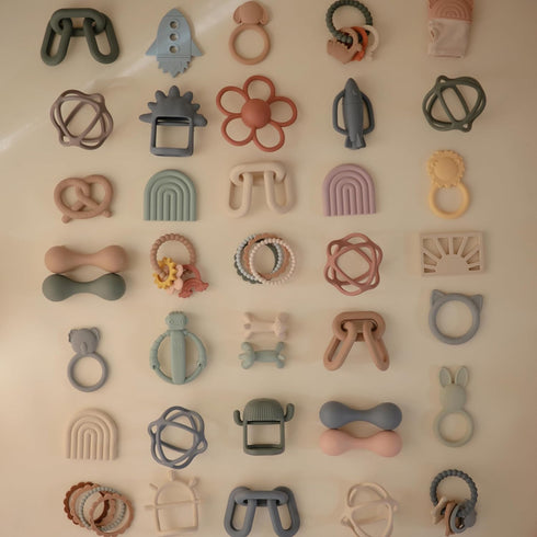 mushie Flower Teether Bracelet | 3-Pack (Rose/Blush/Shifting Sand)...