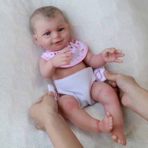 SCOM 4 PCS Baby Doll Diapers Baby Doll Accessories Sets Sized for 14-18 inch American Reborn Baby Dolls,Realistic Baby Dolls, for Kid Age 3+ (Diap...