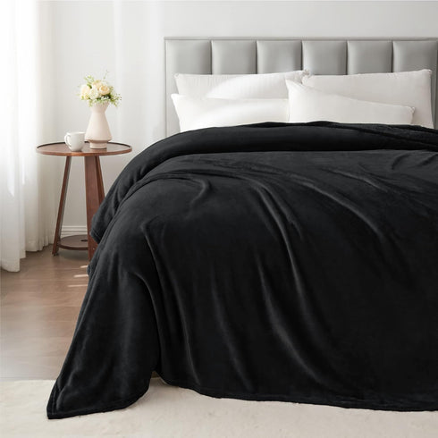 BEDELITE Fleece Blankets Queen Size for Bed, Luxury Plush Cozy Fuzzy Black Blanket 90x90 Inches, Super Soft Warm Lightweight Throw Blanket All Sea...