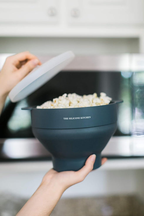 The Silicone Kitchen Silicone Microwave Popcorn Maker Collapsible Bowl, Non-Toxic, Dishwasher Safe, Dark Blue...
