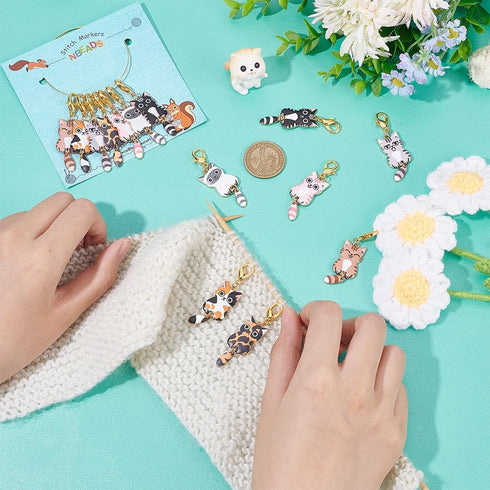 NBEADS 28 Pcs Cat Stitch Markers, Enamel Crochet Stitch Marker Charms Removable Lobster Claw Clasps Locking Stitch Marker for Knitting Weaving Sew...