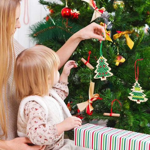 10 pcs Christmas Wooden Cross Stitch Kits Cross Stitch Wood Ornaments Christmas Hanging Decors Craft Christmas Decorations for Christmas Tree Deco...