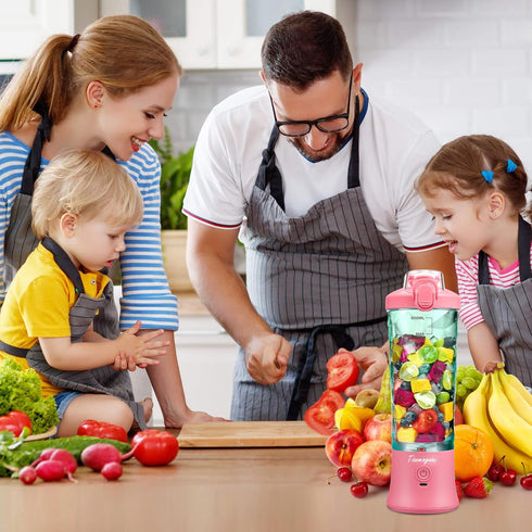 Portable Blender Personal Juicer, 20oz with Travel Lid,High Speed Smoothie Mini Blender USB Rechargeable Fruit Mixing Machine for Shakes and nut, ...
