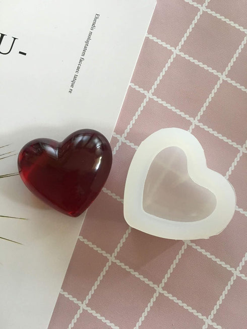 Szecl 2Ps 3D Heart Silicone Molds for Epoxy Resin Small Mirror Heart Shape Smooth and Full Crafts Crystal Resin Molds Handmade Love DIY Jewelry Ma...