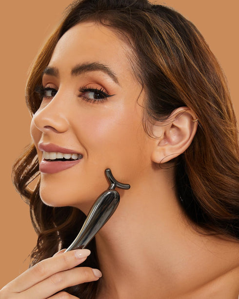 Jade Facial Roller, Jade Face Roller Massager with 3 Interchangeable Heads for Women Routine Skin Care, Reduce Puffiness Wrinkling Rejuvenate Skin...