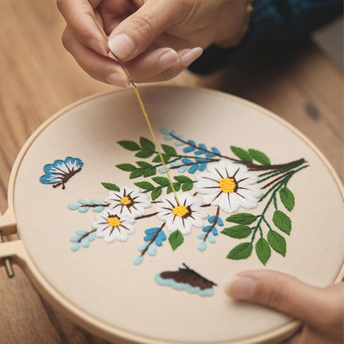 XM-GENYUE 3 Sets Embroidery Starter Kit with Pattern and Instructions, Cross Stitch Kit Include Embroidery Clothes with Floral Bouquet Pattern Col...