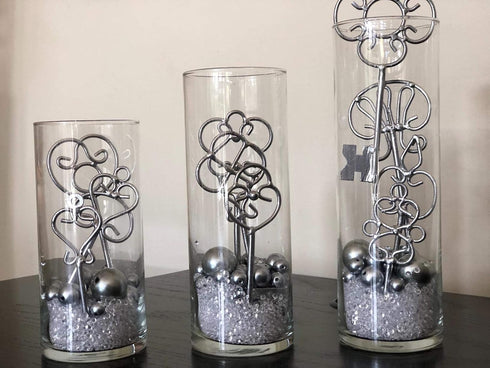 Floral Supply Online - 9" Tall x 3.5" Wide Cylinder Glass Vase and Flower Guide Booklet - for Weddings, Events, Decorating, Arrangements, Flowers,...