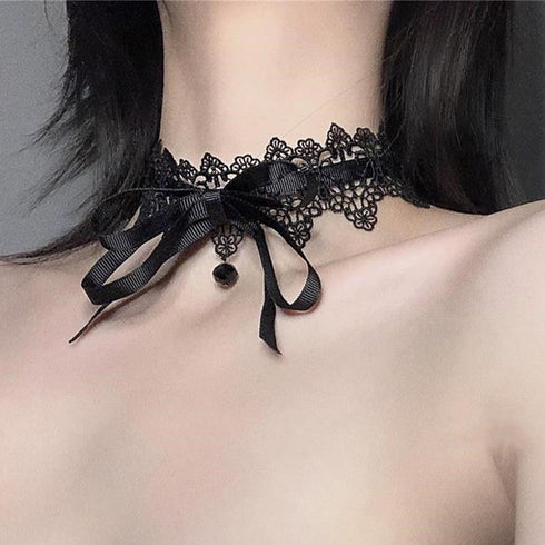 Gothic Lace Choker Necklace Black Crystal Bow Collar Necklace Sexy Velvet Bowknot Stretchy Choker Halloween Costume Necklace Jewelry Accessories f...