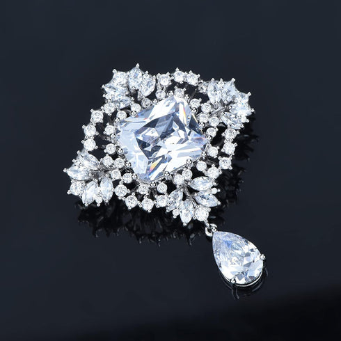 Sparkling Cubic Zirconia Butterfly Brooch Pin Pave CZ Flower Lapel Pin Clear Crystal Pins for Women Bridal...
