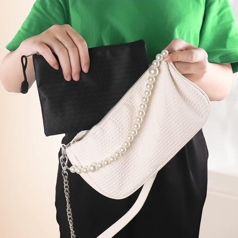 Feminine Personal Disposal Bags,6x8 inches Tampon Disposal Bags Pack of 100 Black Opaque Zip Seal Discreet Disposal Bags for Tampons,Sanitary Pads...