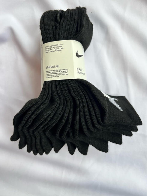 Nike Lightweight Ankle Socks 8pair, X-Small, Black and White...