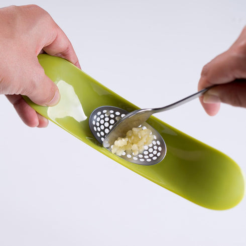 Joseph Joseph Garlic Rocker Crusher Mincer Press Plastic Dishwasher Safe, Green...