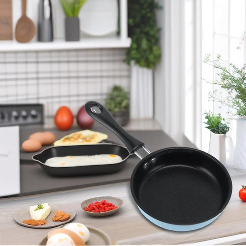 5 Inch Mini Nonstick Egg Pan, Small Frying Pan Nonstick Small Egg Frying Pan Single Egg Frying Pan Stainless Steel Egg Pan Blue...