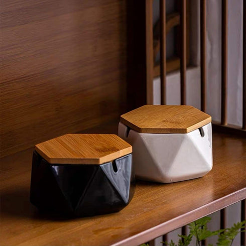 Ceramic Geometric Ashtray with Lid, Windproof Ceramic Ashtray for Indoor or Outdoor Use, Home Office Decoration, Black...