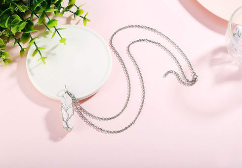 XIANNVXI Tree of Life Wire Wrapped Crystal Point Pendant Necklace Reiki Healing Crystal Stone Clear Quartz Necklaces Natural Hexagonal Gemstone Je...