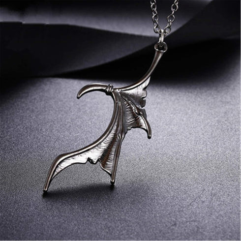 COLORFUL BLING 2pcs Gothic Matching Love Heart Pendant Necklaces Set Dragon Bat Wing Choker Friendship Lovers Couples for Women Men Cool BFF Jewel...