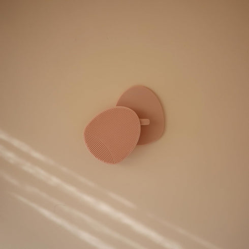 mushie Baby Bath Cradle Cap Brush | Soft Silicone Bristles for Dry Skin, Eczema, & Cradle Cap Treatment | 2-Pack (Blush/Shifting Sand)...