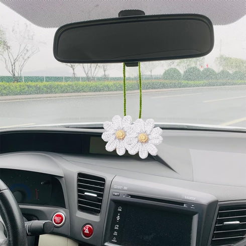 Crochet Daisy Car Accessories, Automotive Stuff Charm Ornament Pendant Knitted Cute Rear View Mirror Hanging Interior Decoration Aesthetic Handmad...