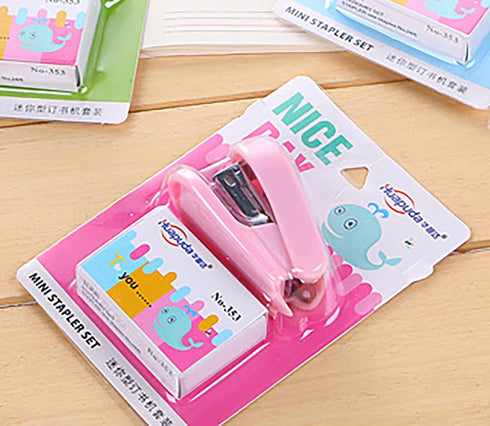 Small Desktop Staples with Staple Remover, 2.5 Inch Labor Saving Black Stapler for 20 Sheets Capacity with 400 Pcs No.10 Staples (Pink)...