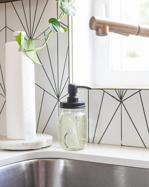 Jarmazing Products Mason Jar Soap Dispenser - Black - 16 oz Ball Mason Jar Liquid Dispenser for Kitchen & Bathroom - Glass - Kitchen Soap Dispense...