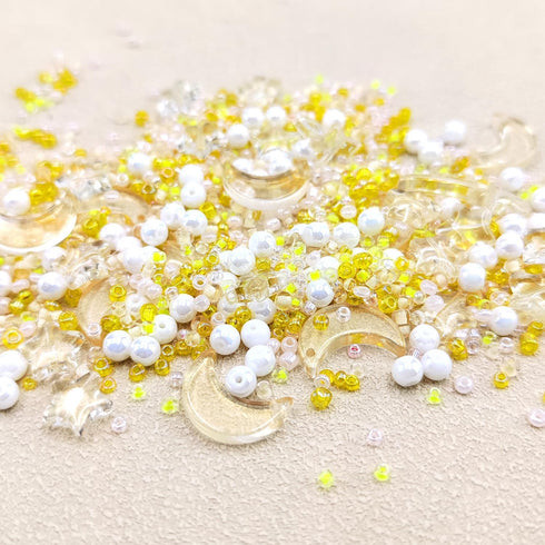 HEOCAKR Beads for Jewelry Making, 1200pcs Golden Series Acrylic Craft Beads for Necklace Earrings Bracelet Making Kit, Including Star, Moon, Pearl...