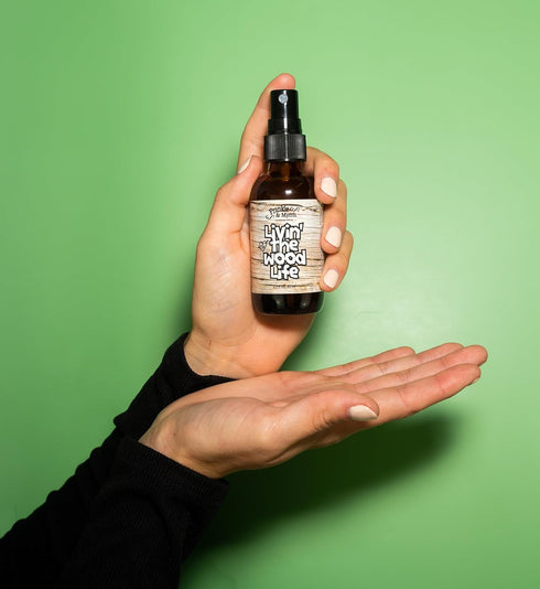 Frankie & Myrrh Livin' The Wood Life Aromatherapy Spray - Patchouli, Vanilla, Sandalwood, Cedar. Relaxation and Meditation Essential Oil Freshwate...
