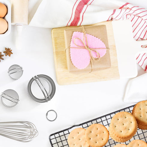 ALLTOP 5 Piece Round Biscuit Cutters with Handle, Stainless Steel Circle Cookie Cutter with Fluted Edge, Professional Baking Essential Tool for Pa...