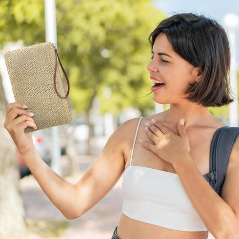Straw Clutch Purse with Handle, Straw Handbag Clutch Purses for Women, Bohemian Wristlet Purse Summer Straw Purse...