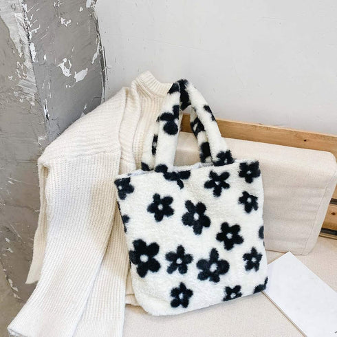 Plush Underarm Bag, Ladies Fluffy Shoulder Bag, Women Furry Flower Tote Bag Y2K Plush Handbag for Autumn and Winter...