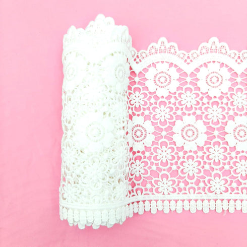 5 Yards White Lace Trim Flower for Sewing 6.5in Width Soft and Comfortable On The Skin Flower Pattern DIY Craft Clothes Edge Trim Ribbon...